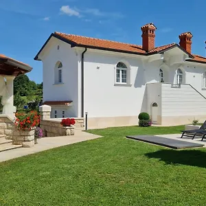Appartamento Bianca - Season Rent, Pazin